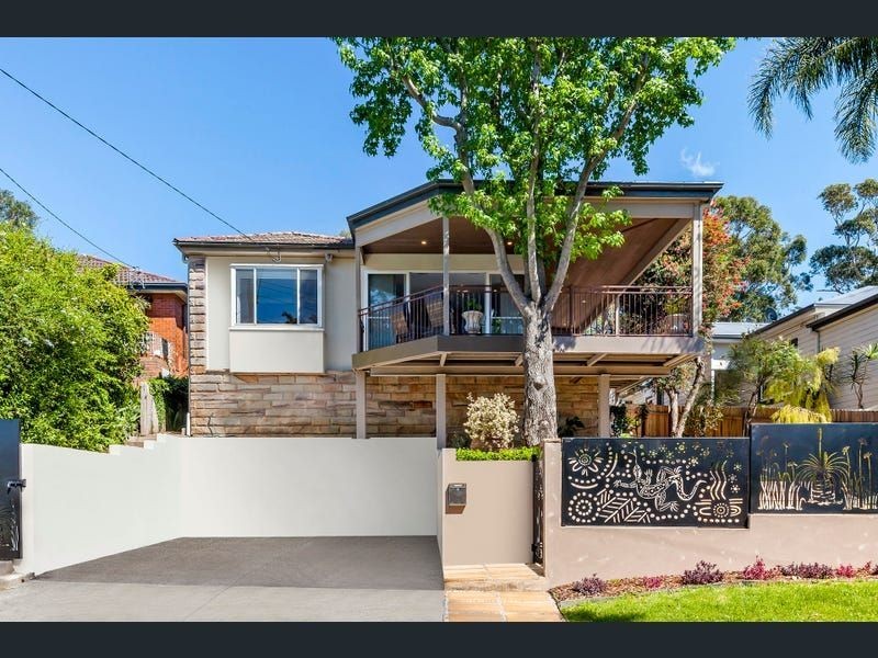 24 Woodlawn Avenue, Mangerton NSW 2500