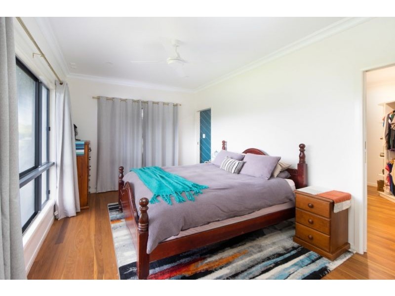 6 Quaid Court, Tinaroo QLD 4872