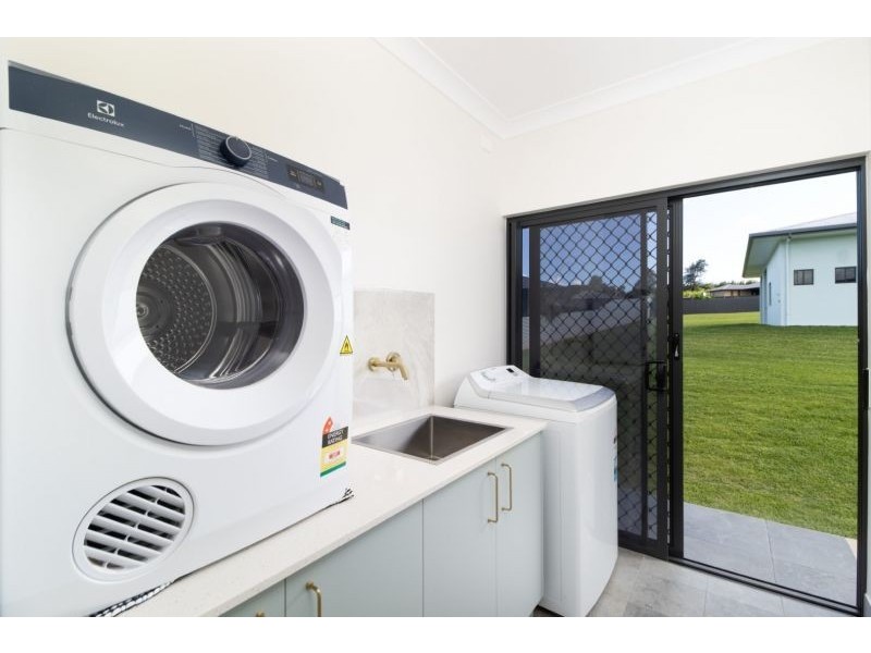 6 Quaid Court, Tinaroo QLD 4872