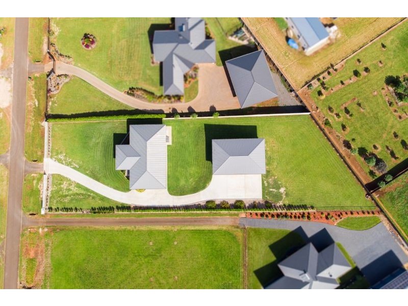 6 Quaid Court, Tinaroo QLD 4872