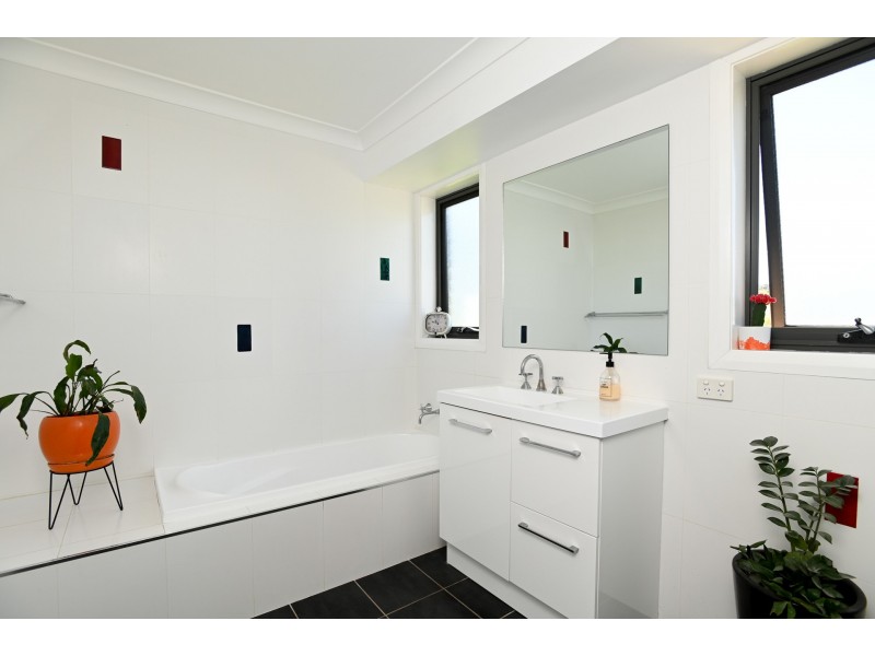 30 Stabback Street, Millthorpe NSW 2798