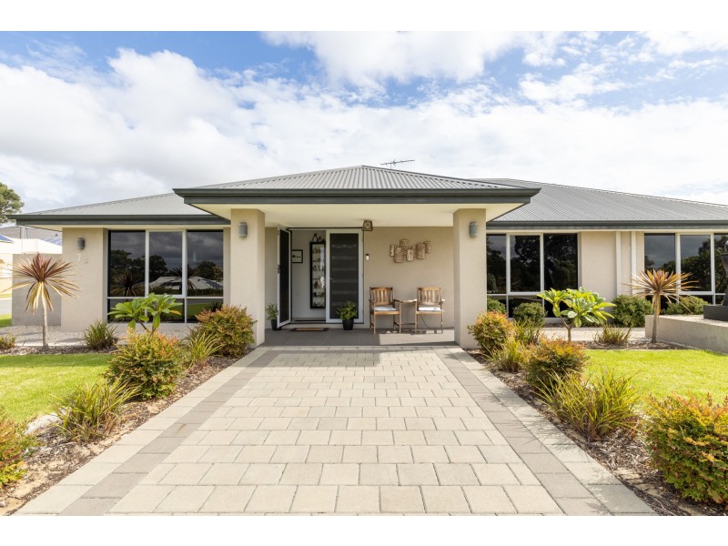 73 St James Drive, Baldivis WA 6171