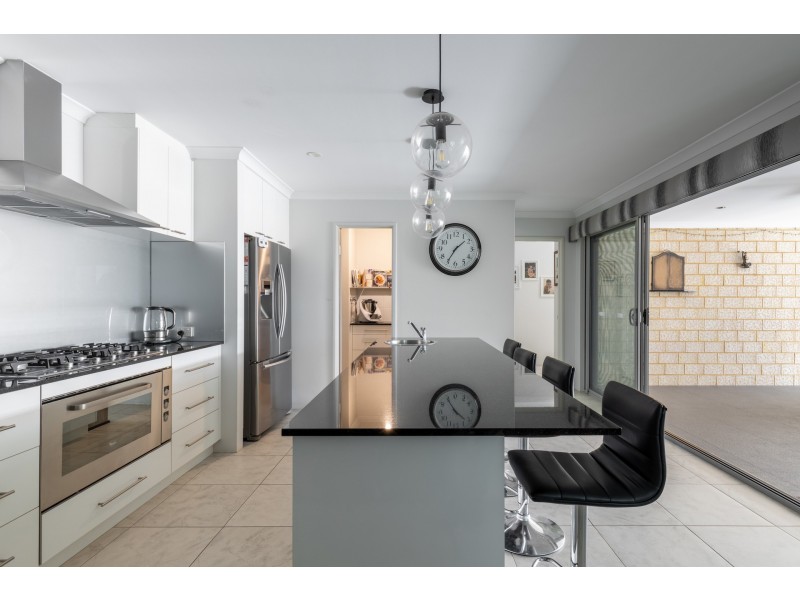 73 St James Drive, Baldivis WA 6171