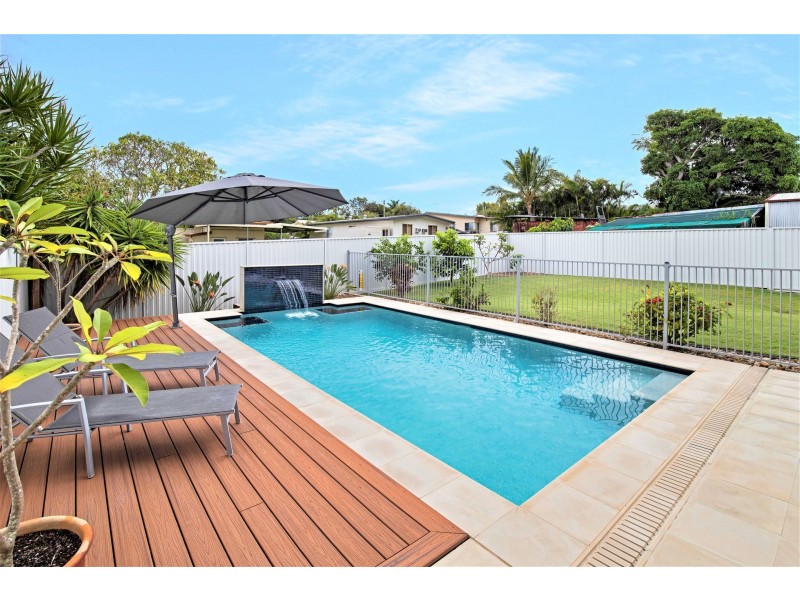 10 Enoch St, Clontarf QLD 4019