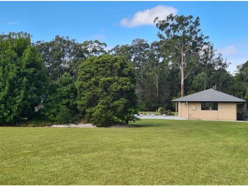 4 Peppermint Place, Old Bar NSW 2430