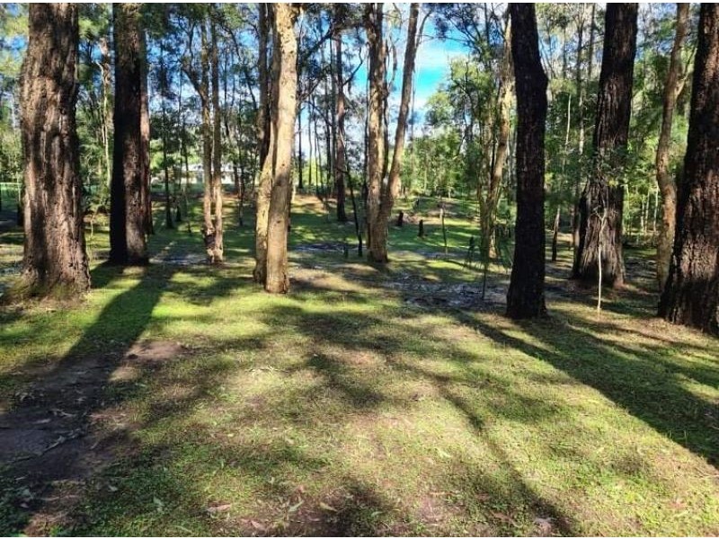 4 Peppermint Place, Old Bar NSW 2430