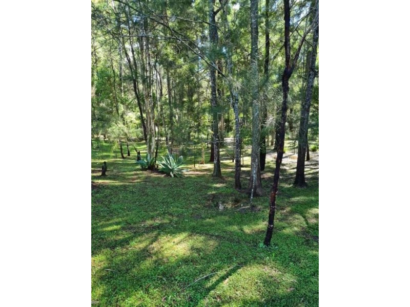 4 Peppermint Place, Old Bar NSW 2430