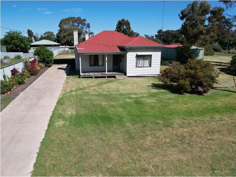 3 Windsor Avenue, Edenhope VIC 3318