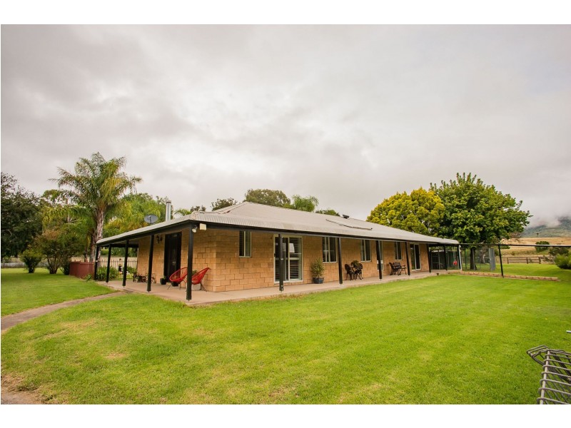 1310 Sandy Creek Road, Mccullys Gap NSW 2333