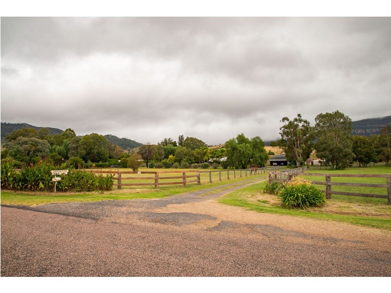 1310 Sandy Creek Road, Mccullys Gap NSW 2333