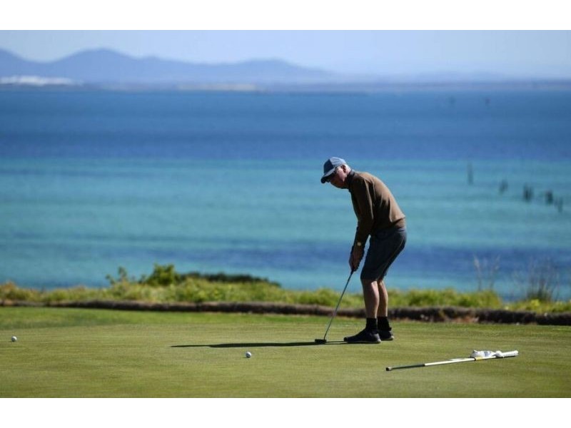 18 Bungalalli Ave, Clifton Springs VIC 3222