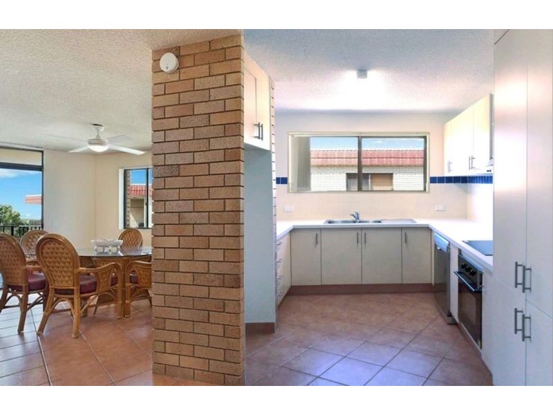 9/7 Landsborough Parade, Golden Beach QLD 4551