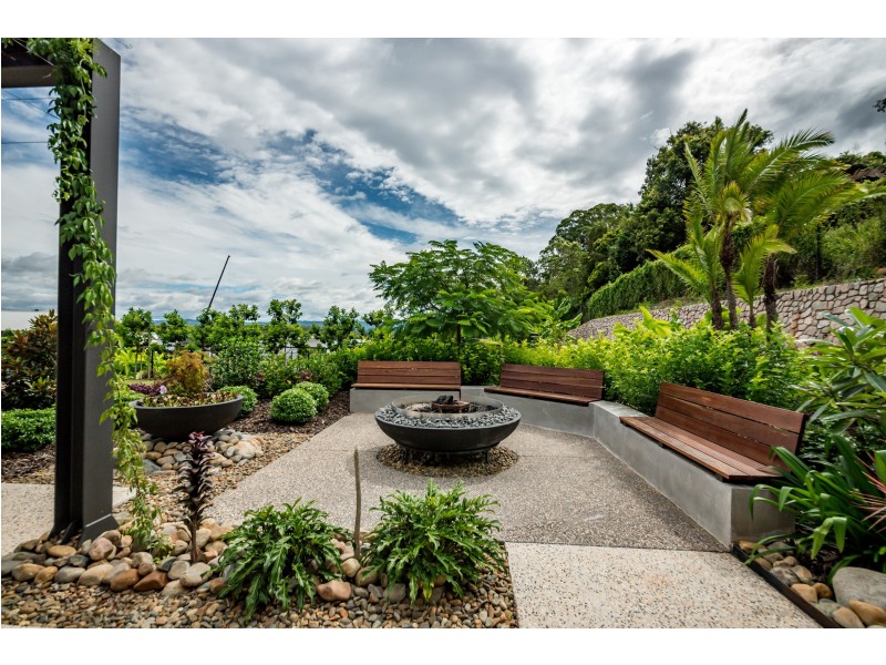 12/16 Grammar School Way, Forest Glen QLD 4556
