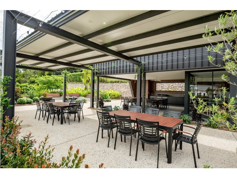 12/16 Grammar School Way, Forest Glen QLD 4556