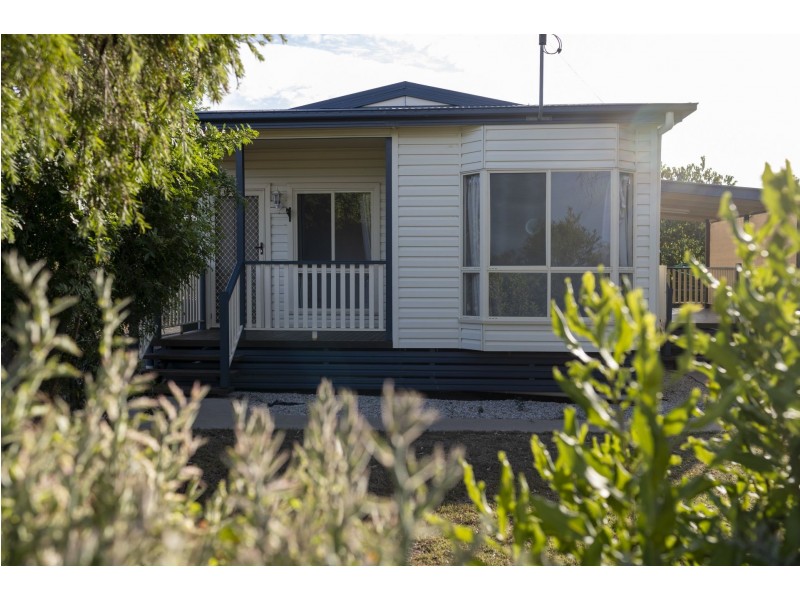 10 Bailey Street, Capella QLD 4723