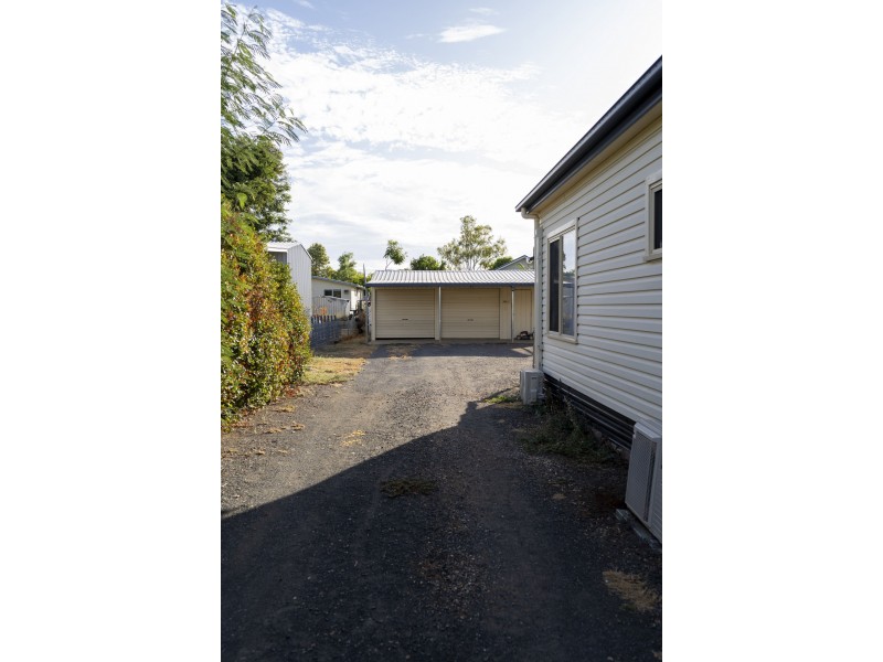 10 Bailey Street, Capella QLD 4723