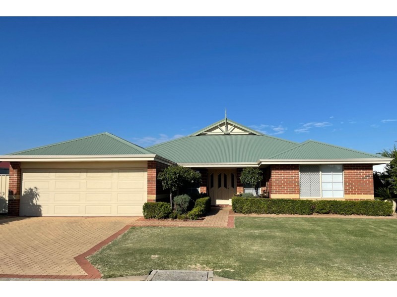 74 Barton Drive, Australind WA 6233