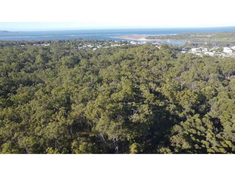 8 Lilly Hills Close, Boyne Island QLD 4680