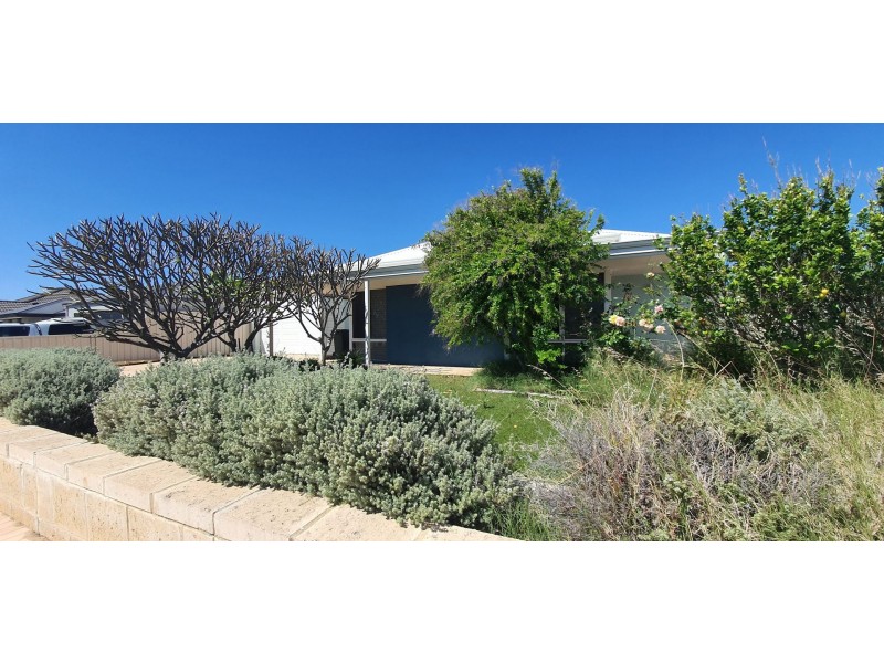 6 Edwin Cres, Bluff Point WA 6530
