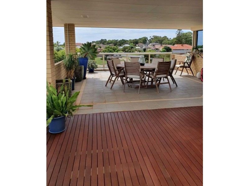 19 Seawind Drive, Silver Sands WA 6210
