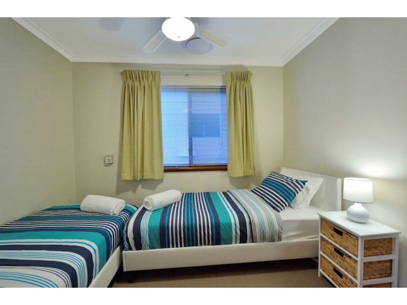 1/76 Ormsby Tce, Mandurah WA 6210