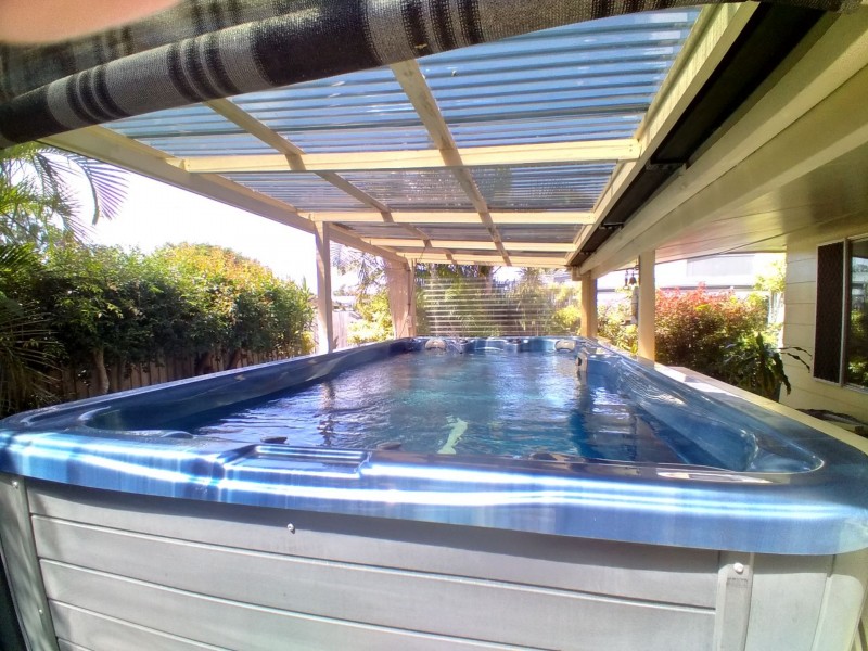 17 Miller St, Urangan QLD 4655