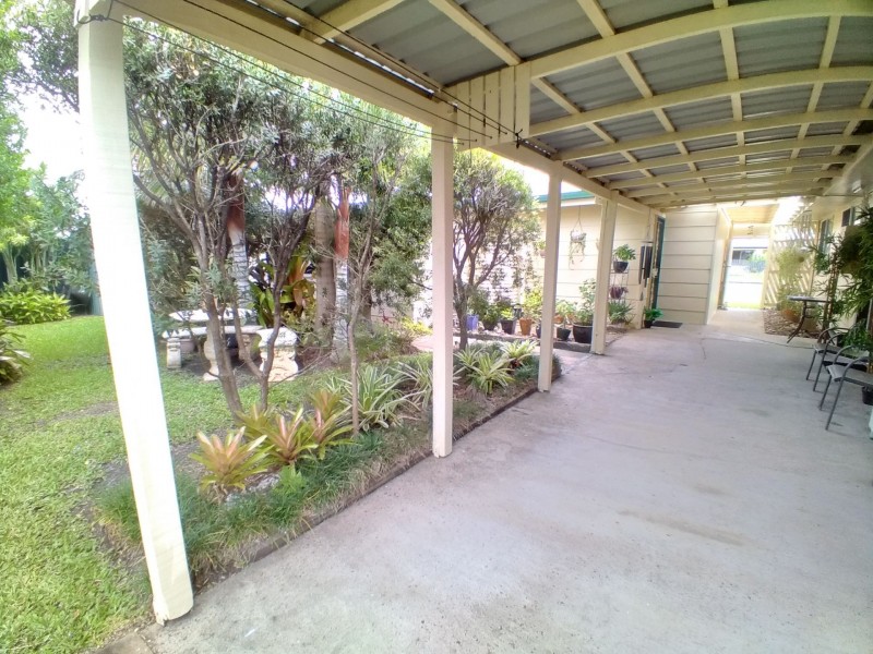 17 Miller St, Urangan QLD 4655