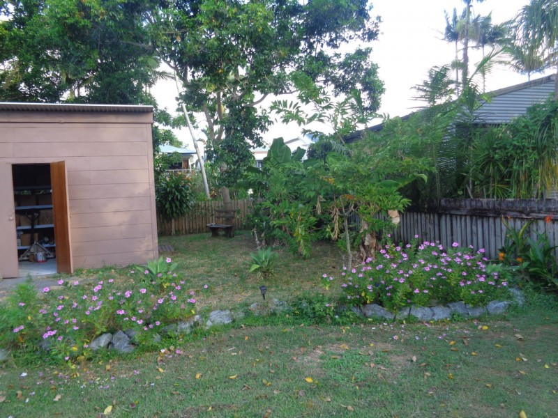 13 Denbeigh St, Parramatta Park QLD 4870