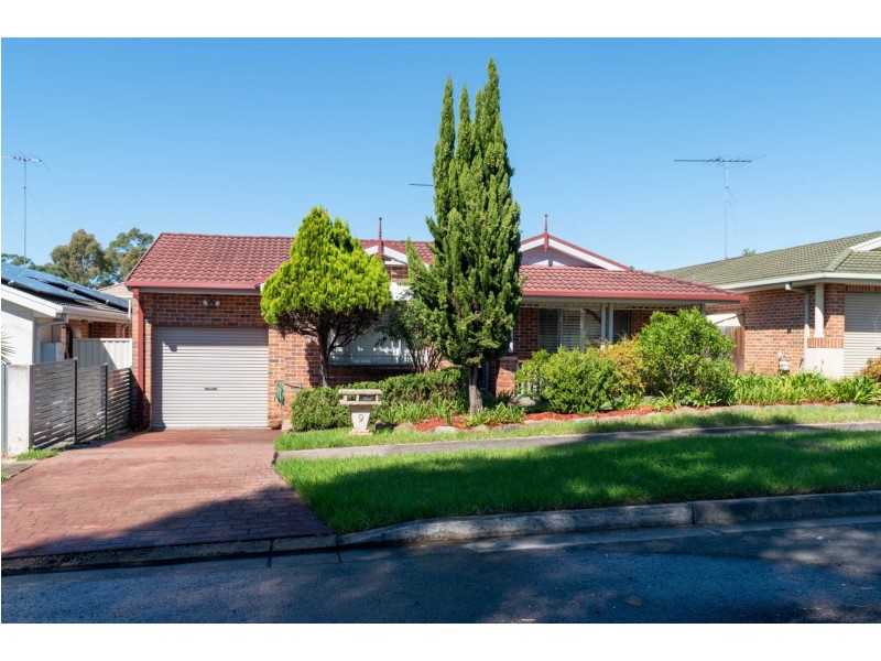 9 Gungarlin Drive, Horningsea Park NSW 2171