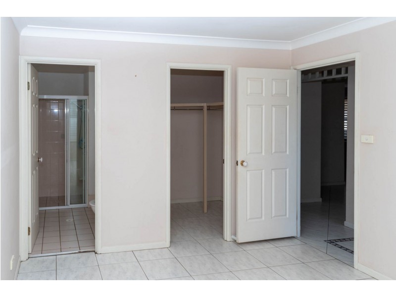 9 Gungarlin Drive, Horningsea Park NSW 2171