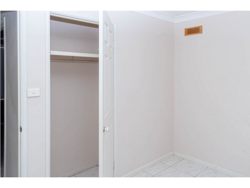 9 Gungarlin Drive, Horningsea Park NSW 2171