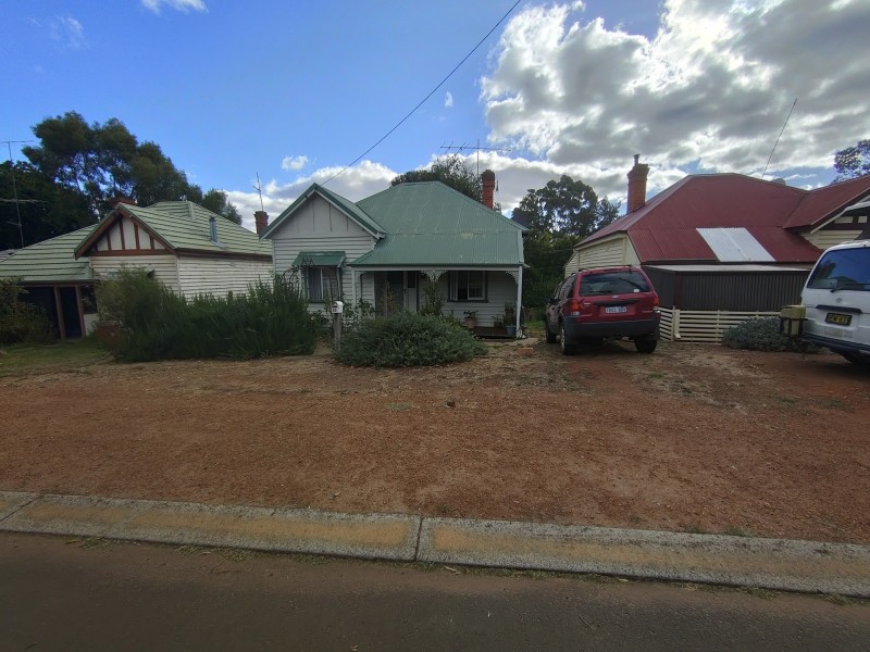 13 Hampton St, Bridgetown WA 6255