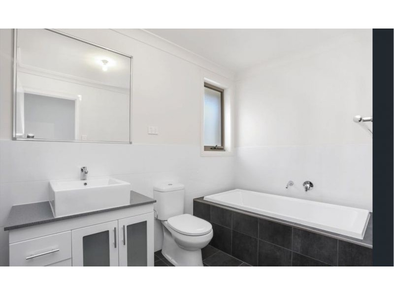 141b Kavanagh St, Gregory Hills NSW 2557