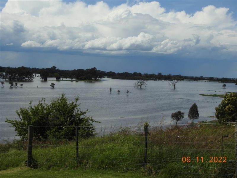 15 Audley Street, Longford VIC 3851