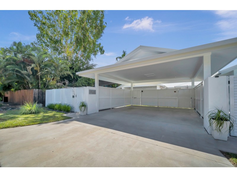 Port Douglas QLD 4877