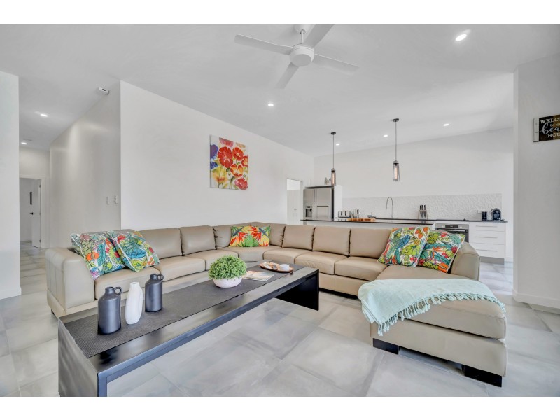 Port Douglas QLD 4877