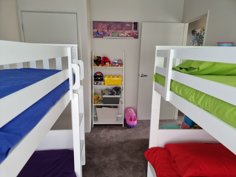 6 Pinehurst Loop, Meadow Springs WA 6210