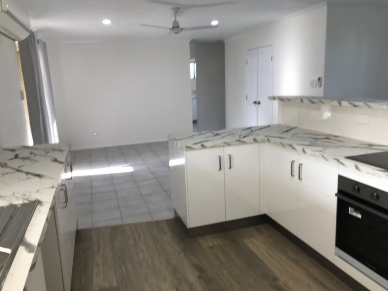 10 Dalkeith Crescent, Mount Louisa QLD 4814