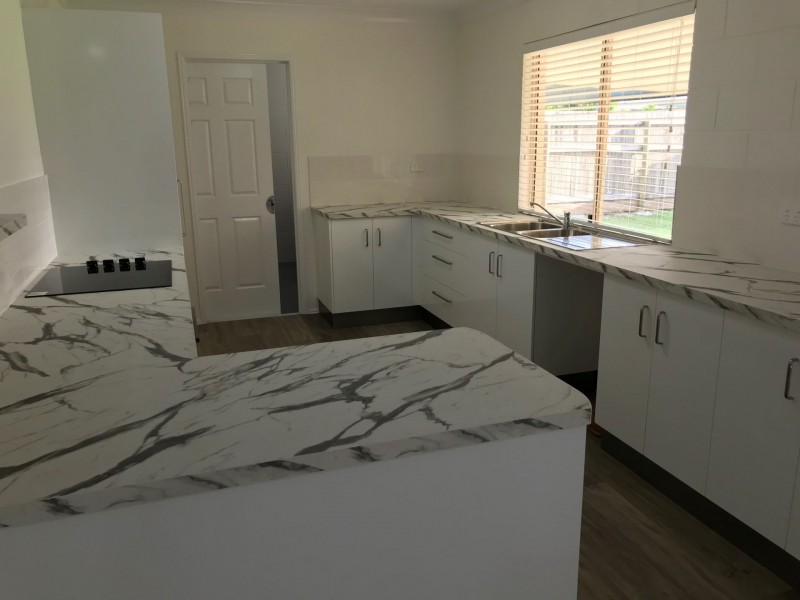 10 Dalkeith Crescent, Mount Louisa QLD 4814