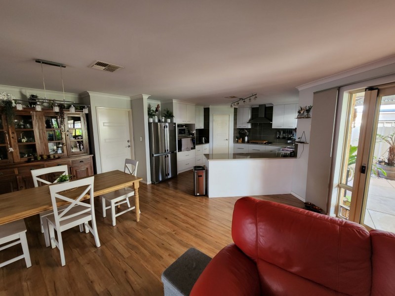 65 Nancarrow Way, Ravenswood WA 6208