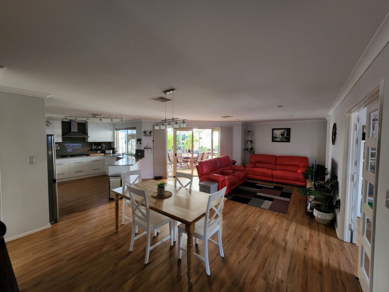 65 Nancarrow Way, Ravenswood WA 6208