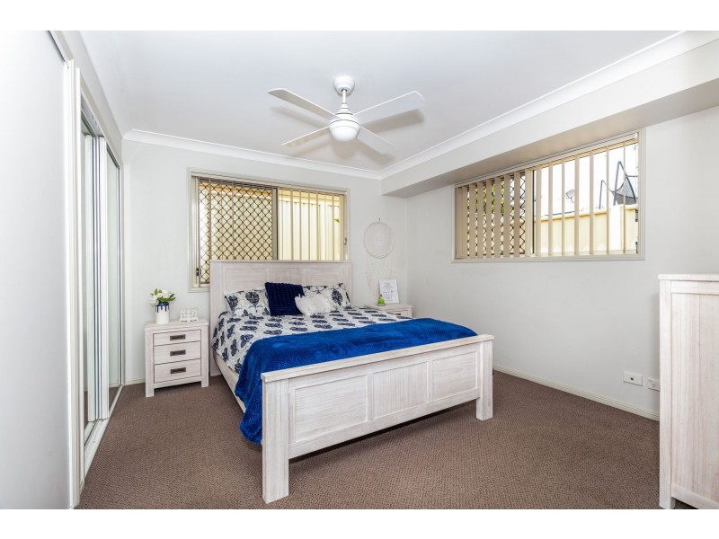 9b Capricorn Avenue, Crestmead QLD 4132