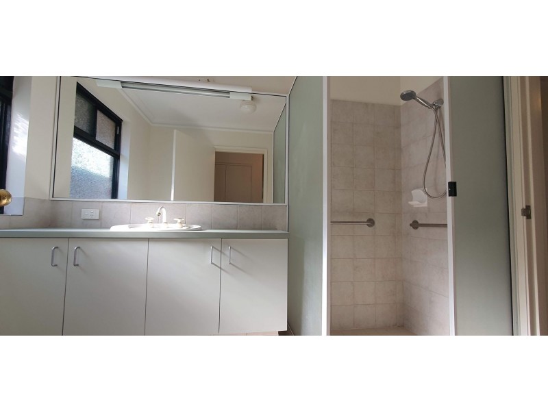 8/4 Keals close, Bentley WA 6102