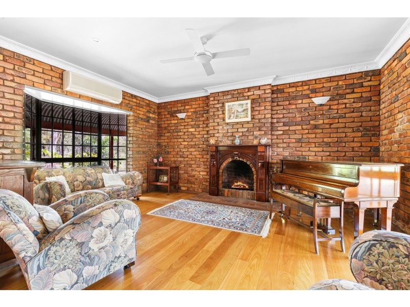 581 Yeppoon Road, Limestone Creek QLD 4701