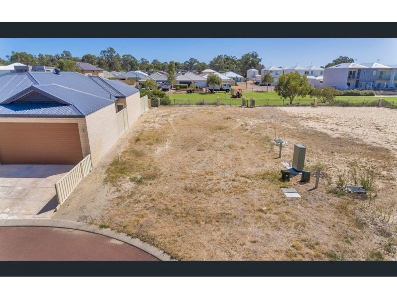 13 Merrin court, Falcon WA 6210