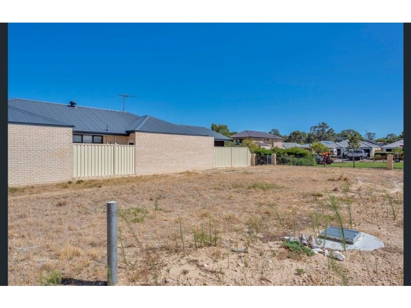 13 Merrin court, Falcon WA 6210