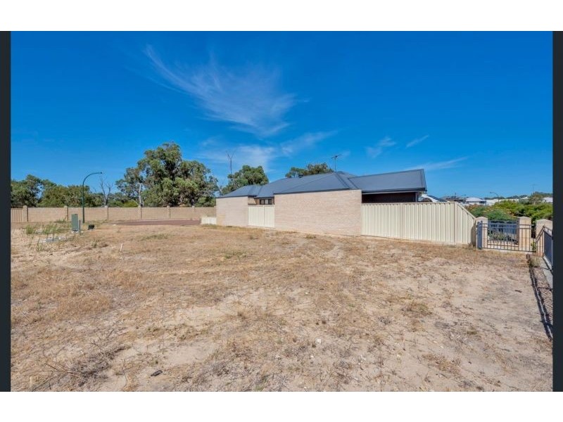 13 Merrin court, Falcon WA 6210