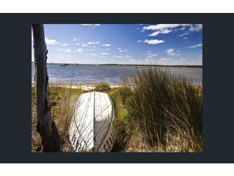 13 Merrin court, Falcon WA 6210