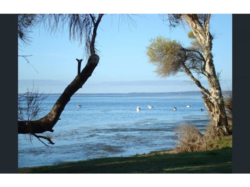 13 Merrin court, Falcon WA 6210