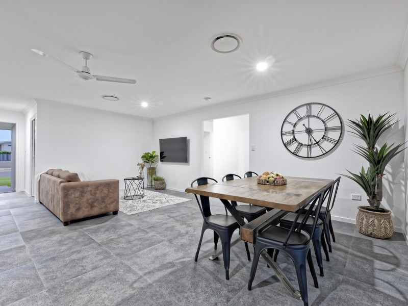 66 Wearing Road, Bargara QLD 4670